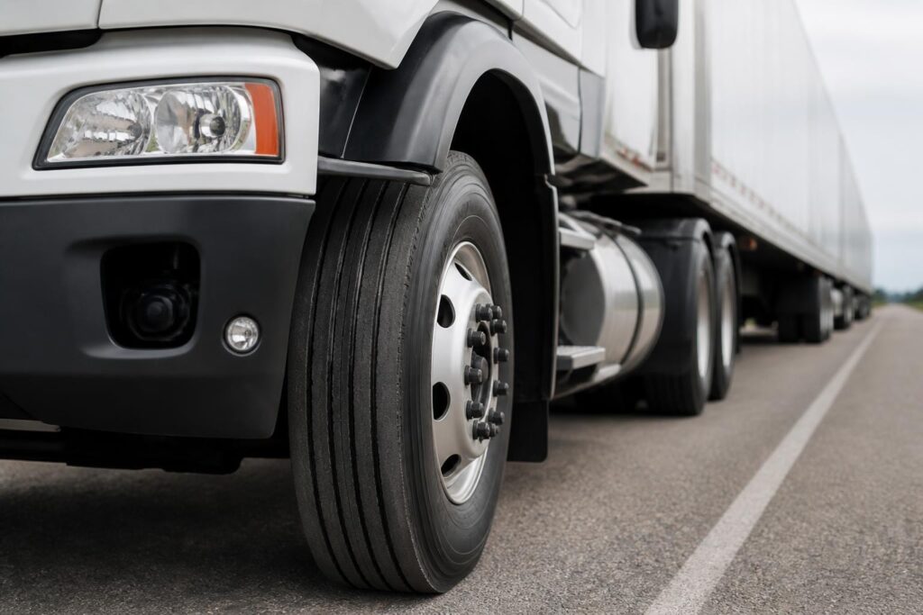 295 75R22.5 Steer Tires: Complete Guide for Fleet Managers 1 295 75R22.5 Steer Tires Complete Guide for Fleet Managers | OTR TIRE THAI