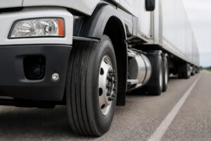 295 75R22.5 Steer Tires Complete Guide for Fleet Managers | OTR TIRE THAI